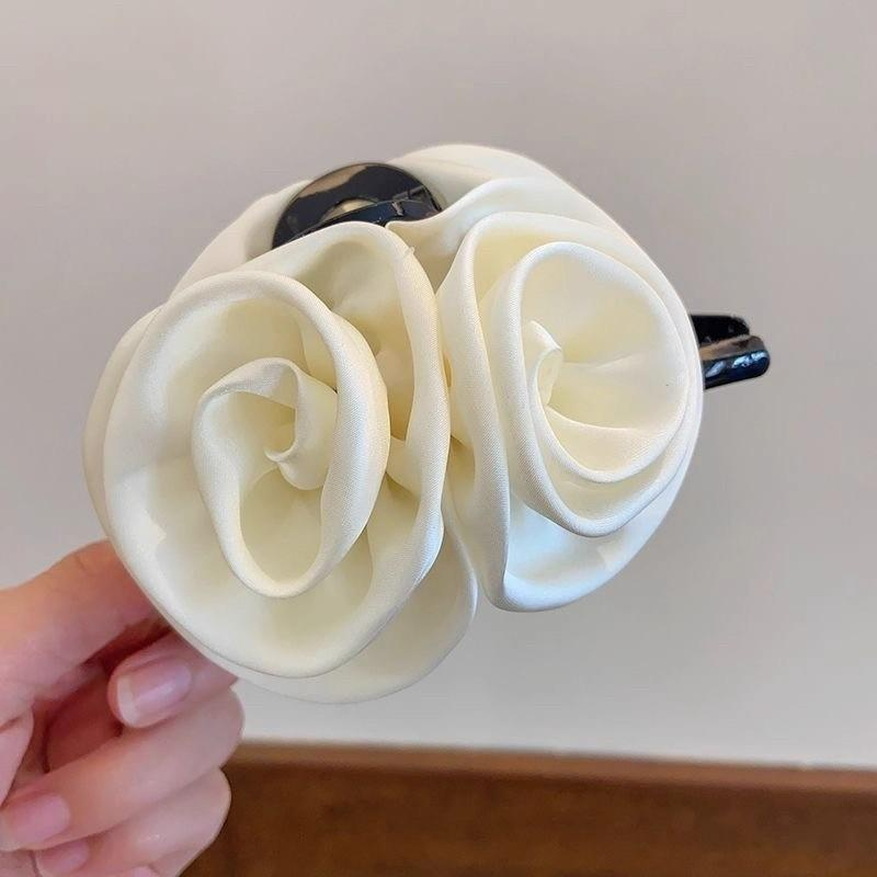 サテンローズヘアクリップ
