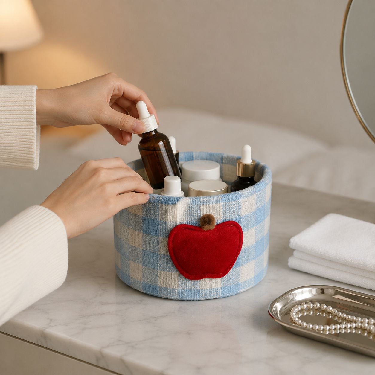 Cute Single-Layer Desktop Storage Box