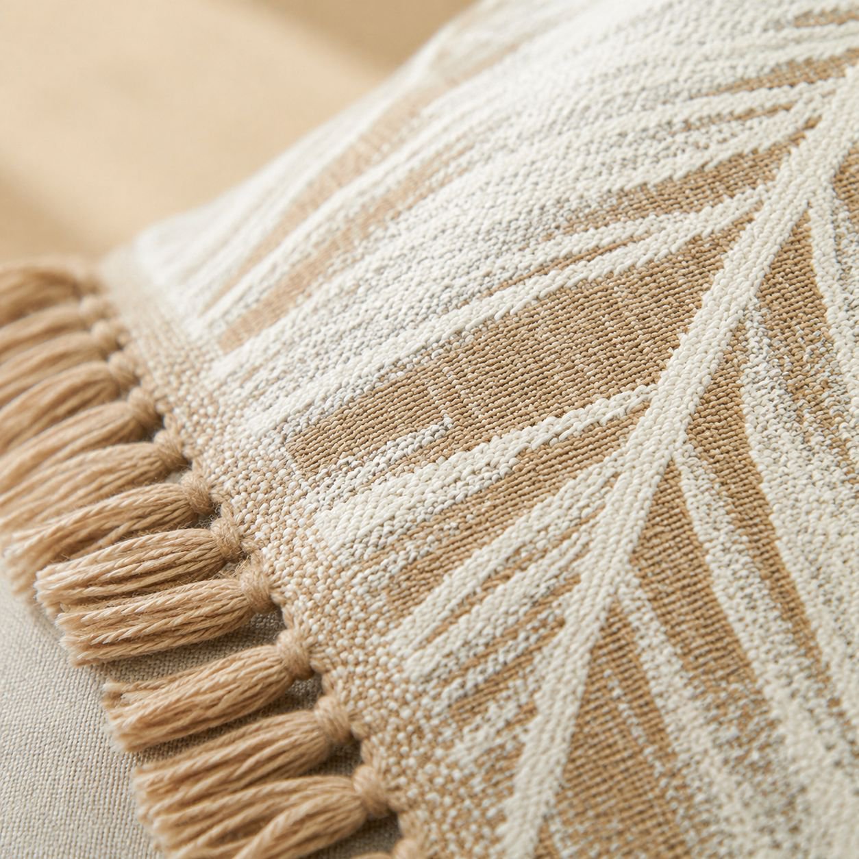 Fashion Non-Slip Leaf Pattern Sofa Cover