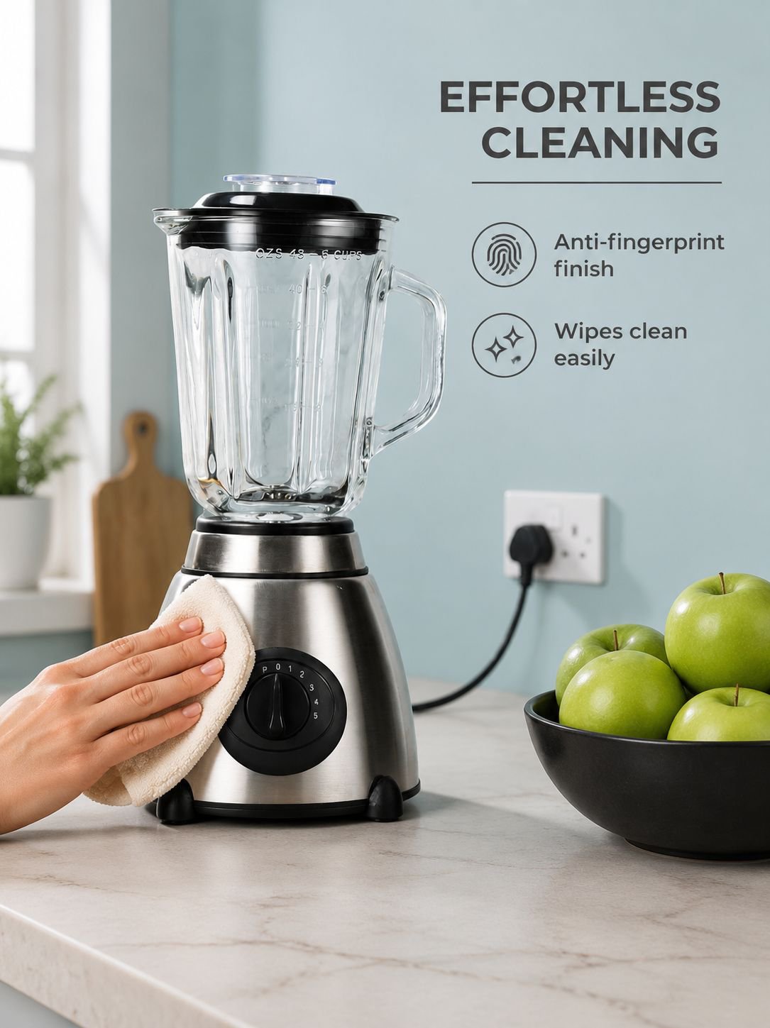 Versatile blender for purees, juices, and smoothies