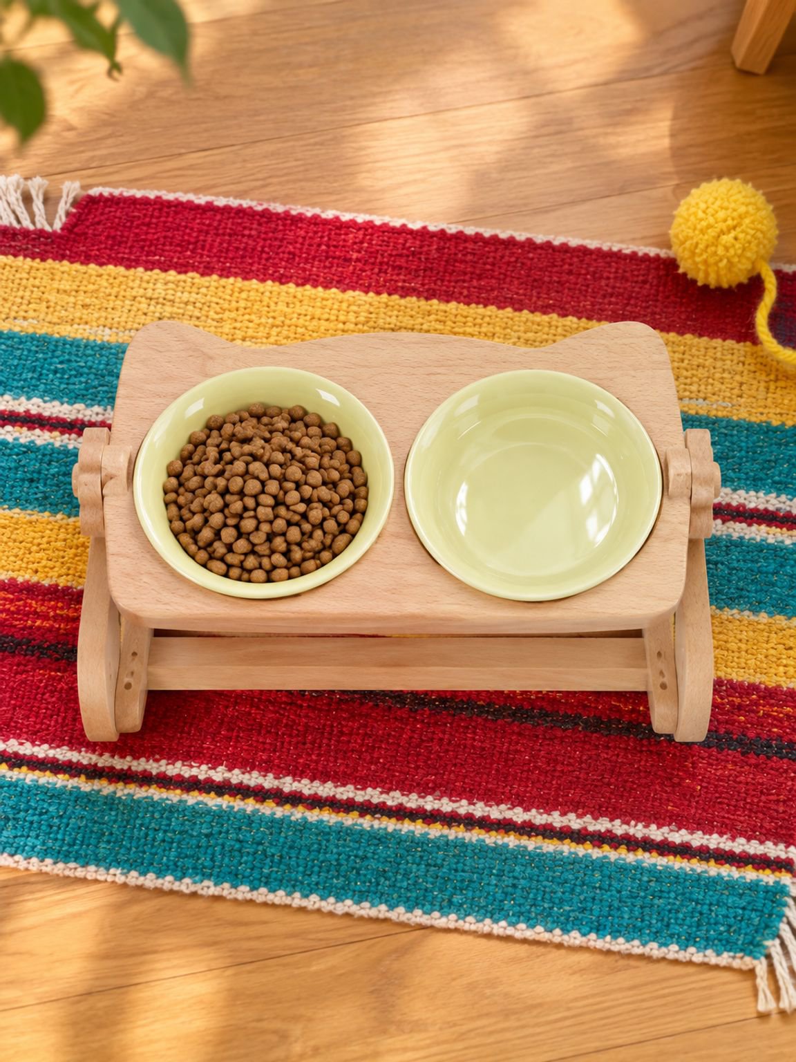 Cuenco para gatos y perros en madera de haya natural