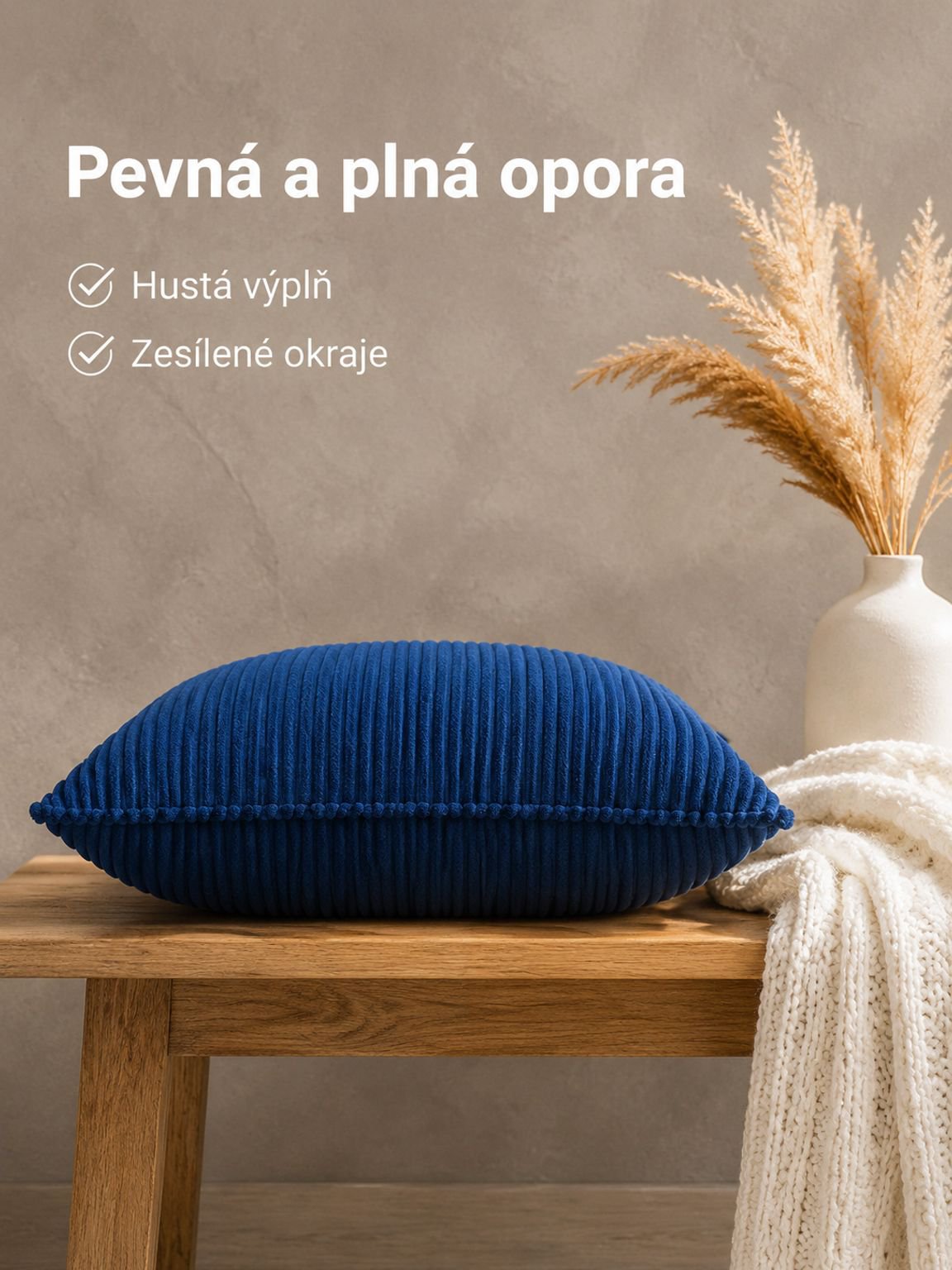Jednobarevný pruhovaný polštář na pohovku