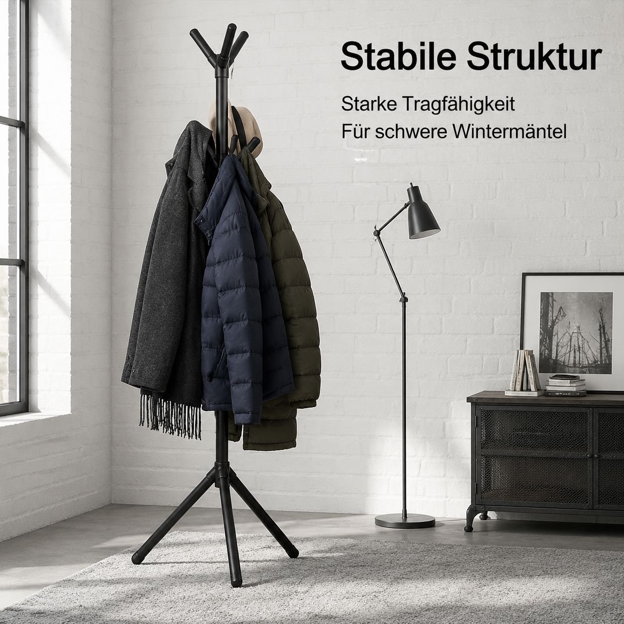 Schlichte, freistehende Garderobe für den Wohnbereich