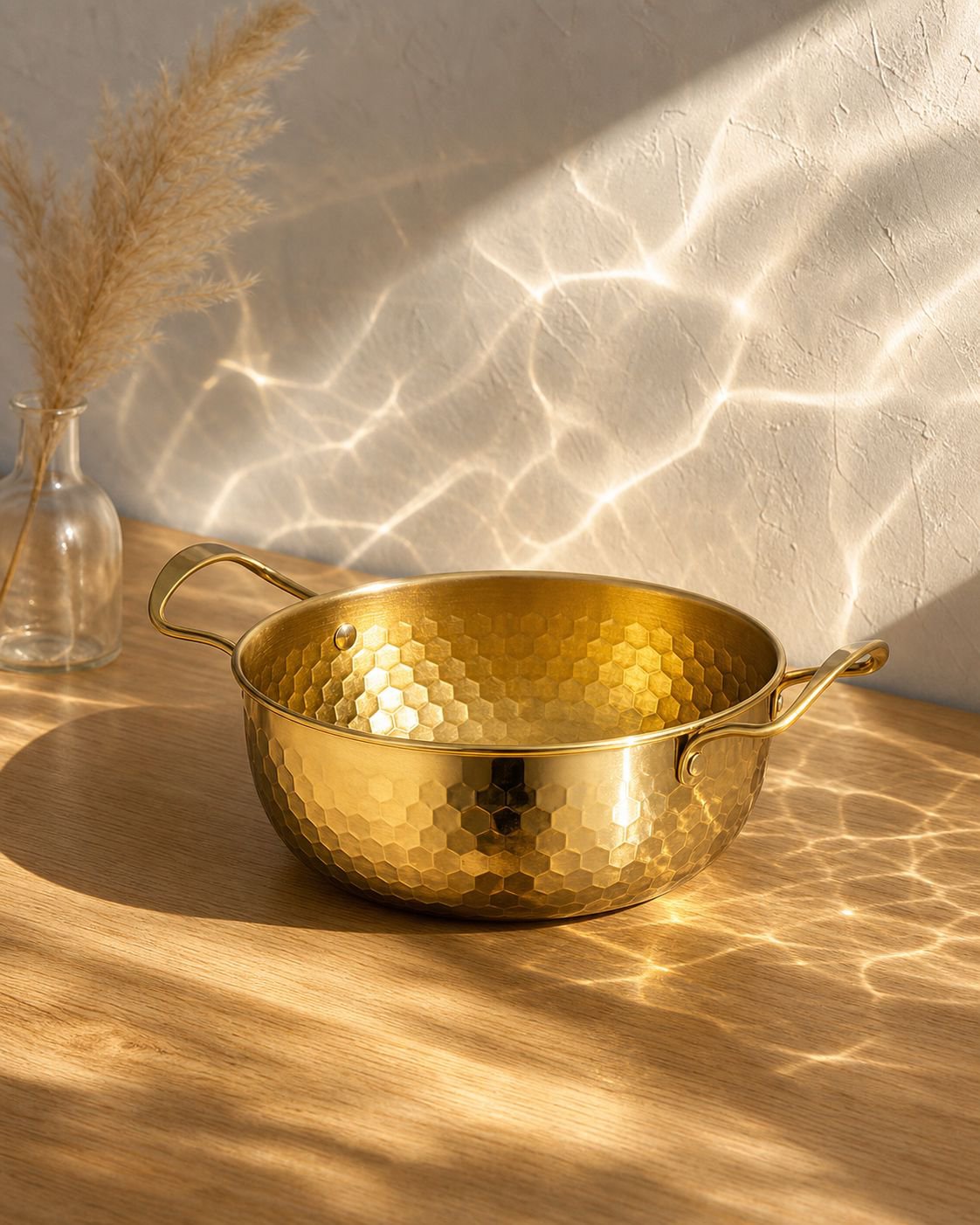 High-quality gold hammered pot for induction stove