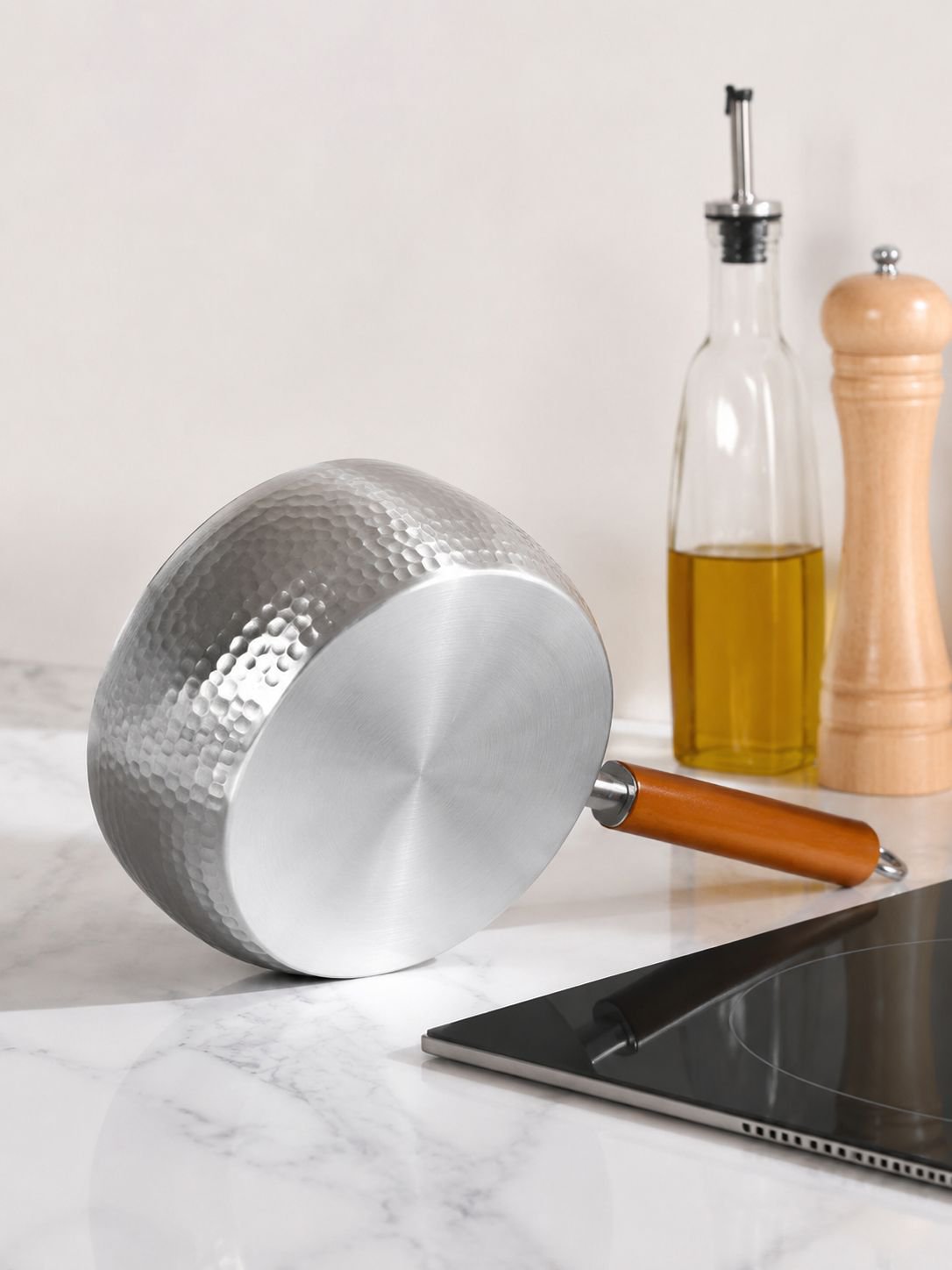 Vielseitiger Metalltopf für Pflanzen und Dekoration
