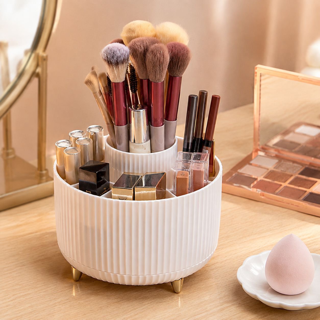 Dustproof lipstick and eyeshadow pencil organizer