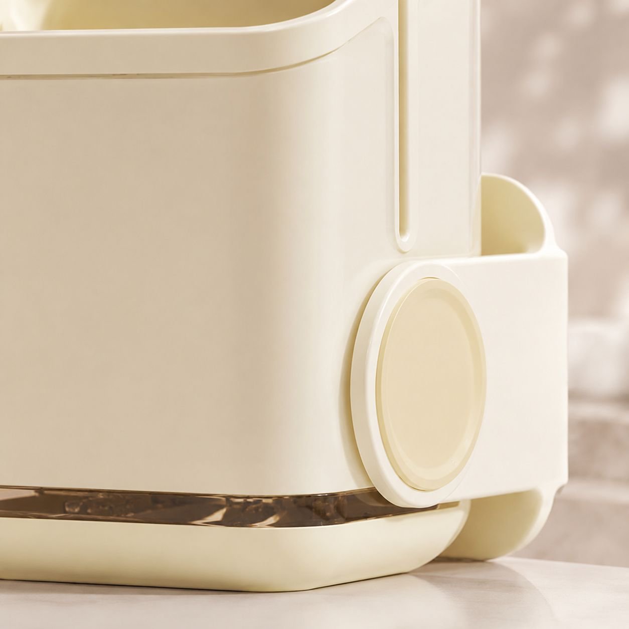 Stylish and Functional Kitchen Cutlery Storage Solution