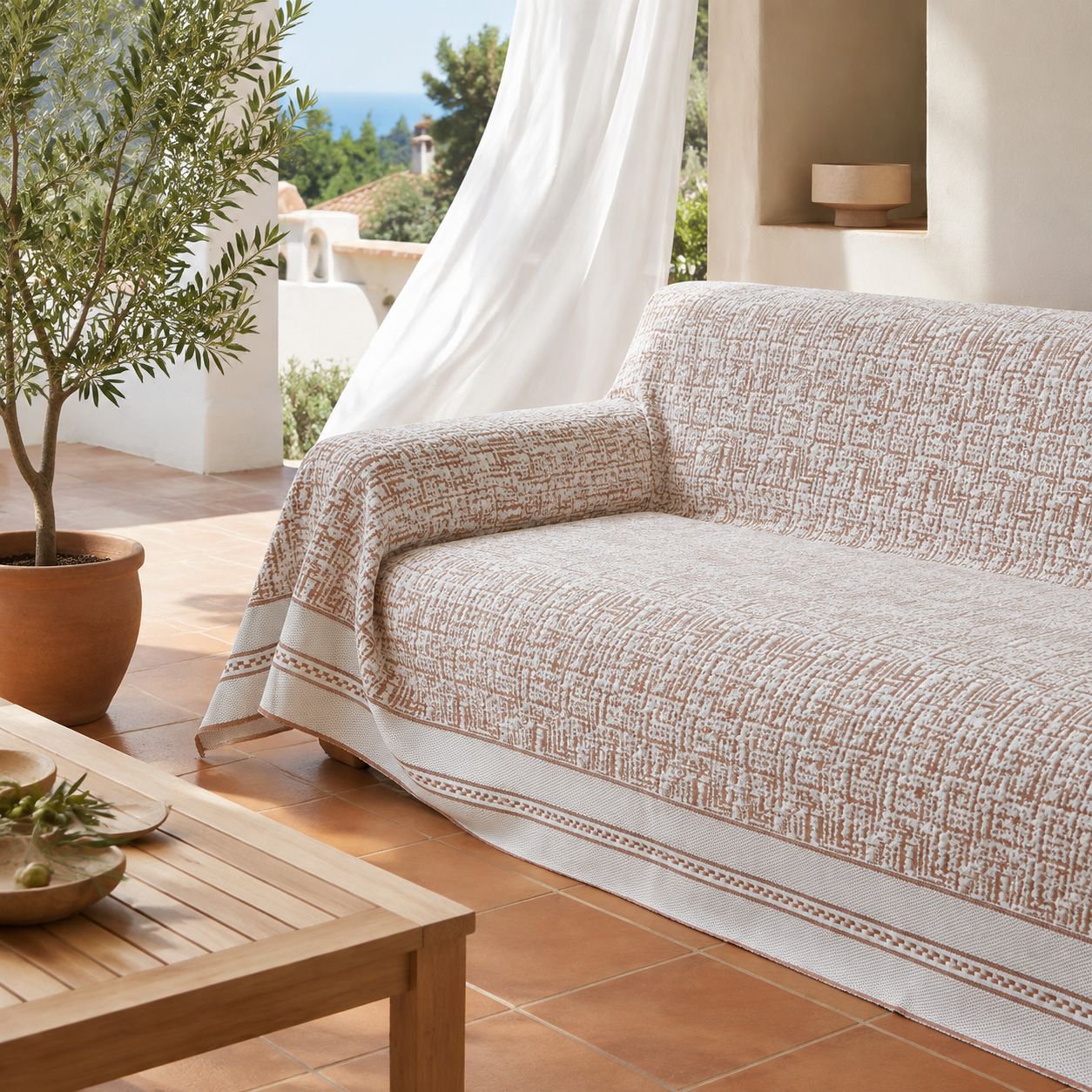 Decoración elegante con funda de sofá de ratán
