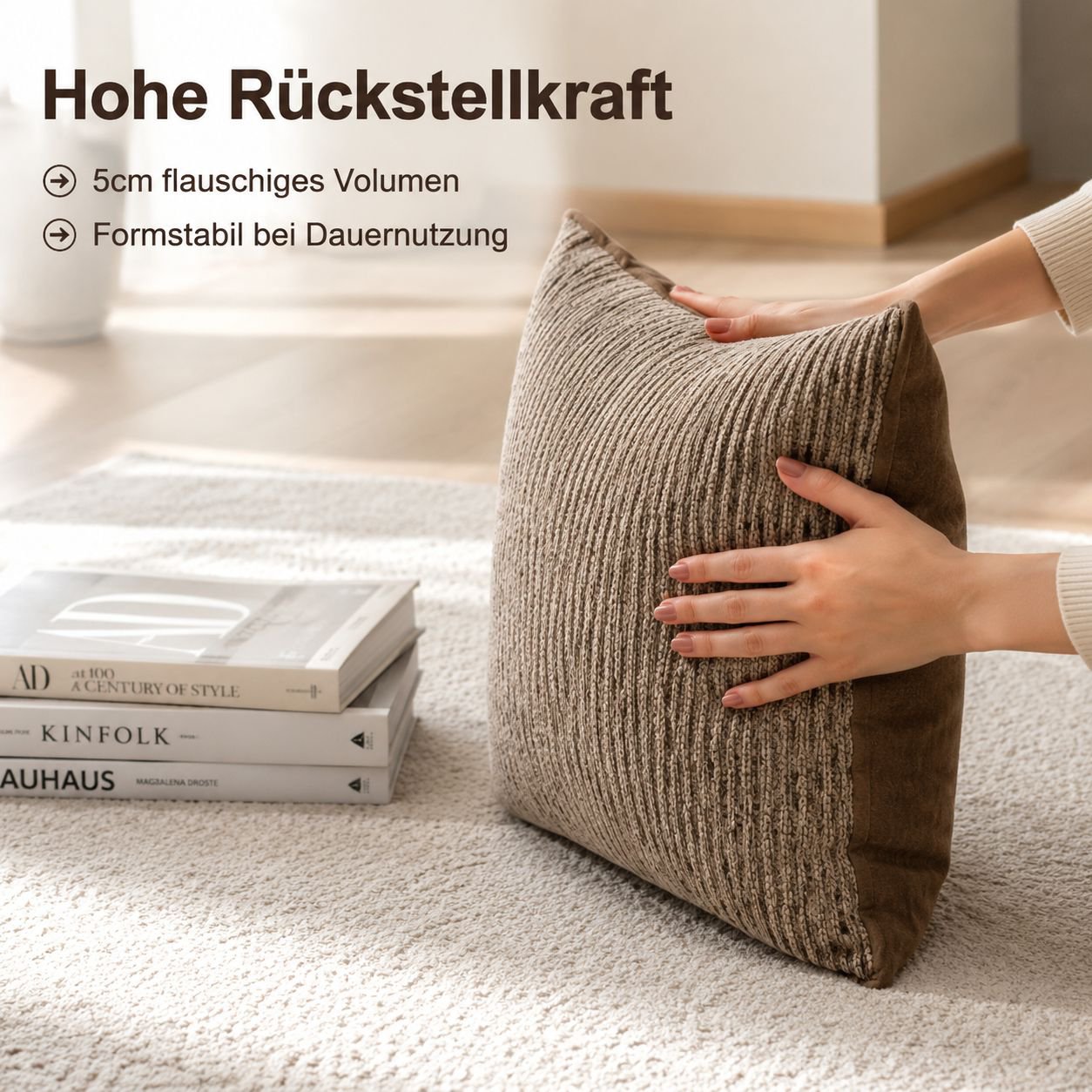Minimalistisches Kissen/Lendenkissen im Wabi-Sabi-Stil in Braun