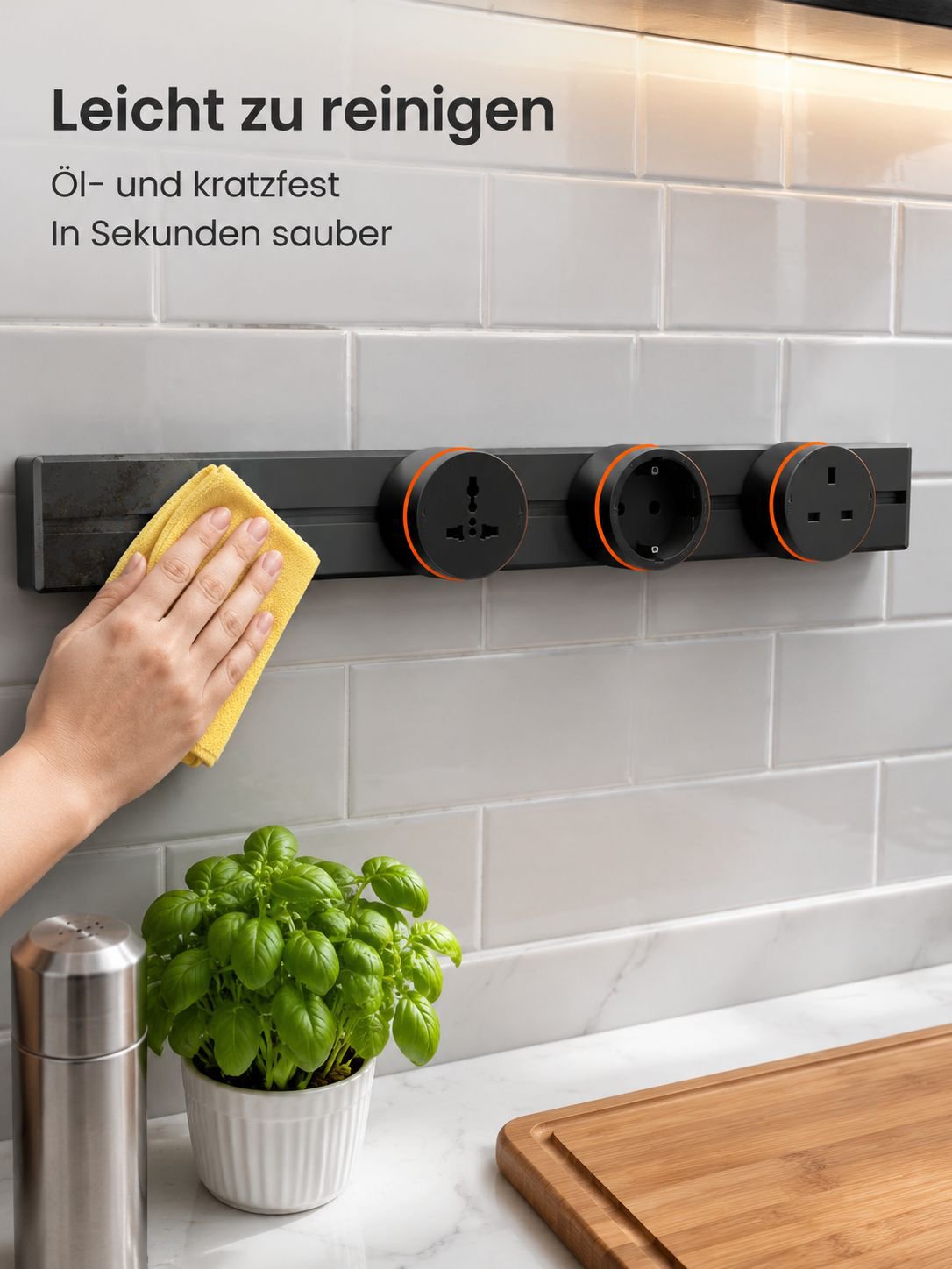 Steckdosenleiste mit Schiene für flexible Nutzung
