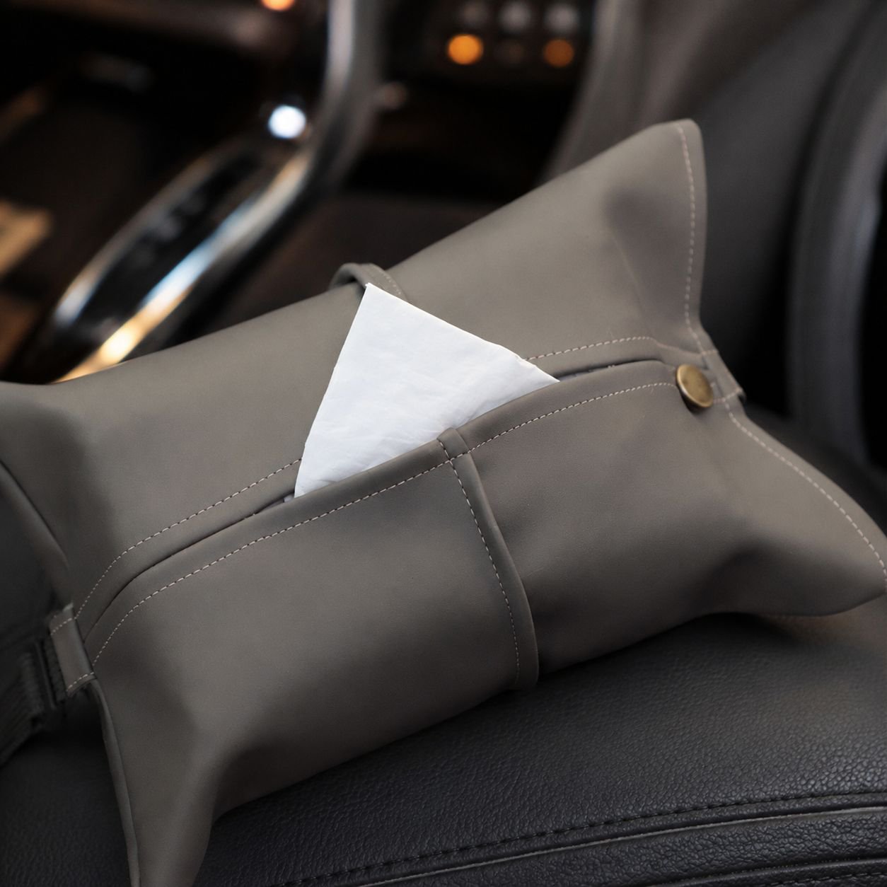 Multipurpose car tissue box installed on armrest