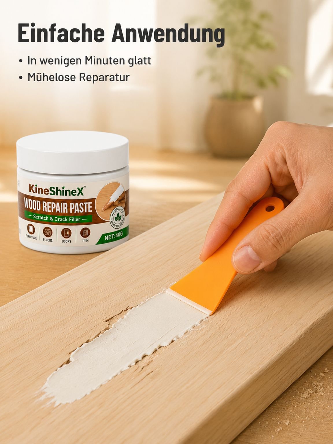 Kratzer auf Holz mit Reparaturpaste ausgebessert