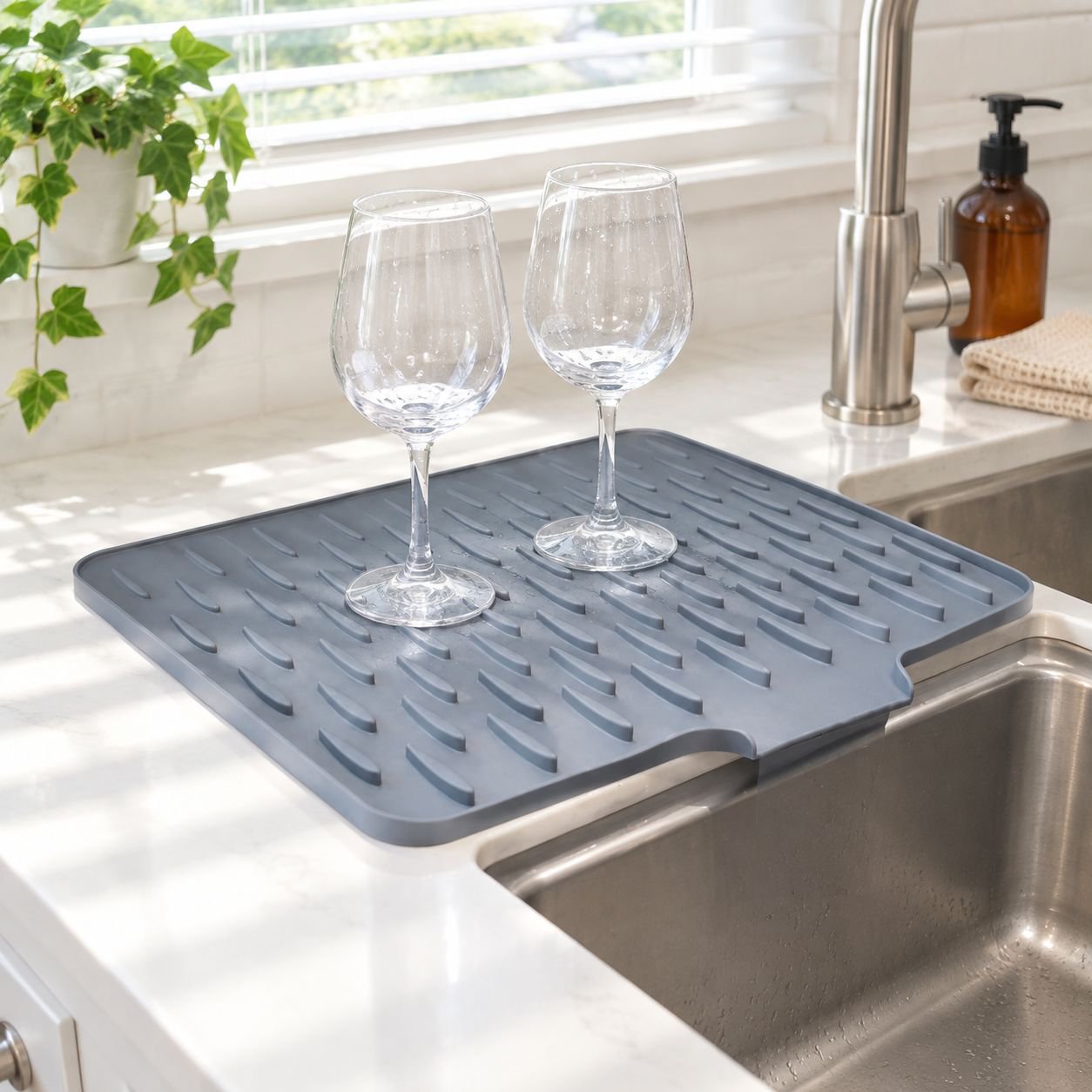 Multipurpose Kitchen Draining Mat for Dishes and Produce