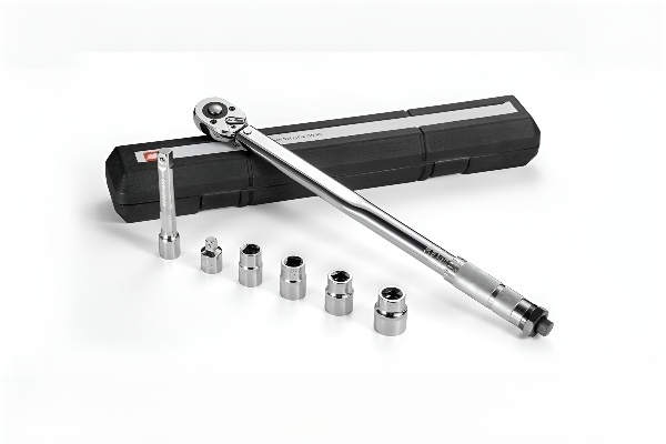 집안 청소를 위한 필수 청소 용품 추천,공간 정리를 위한 실용적인 수납용품 쇼핑,DIY와 수리를 위한 전문 하드웨어 도구 모음