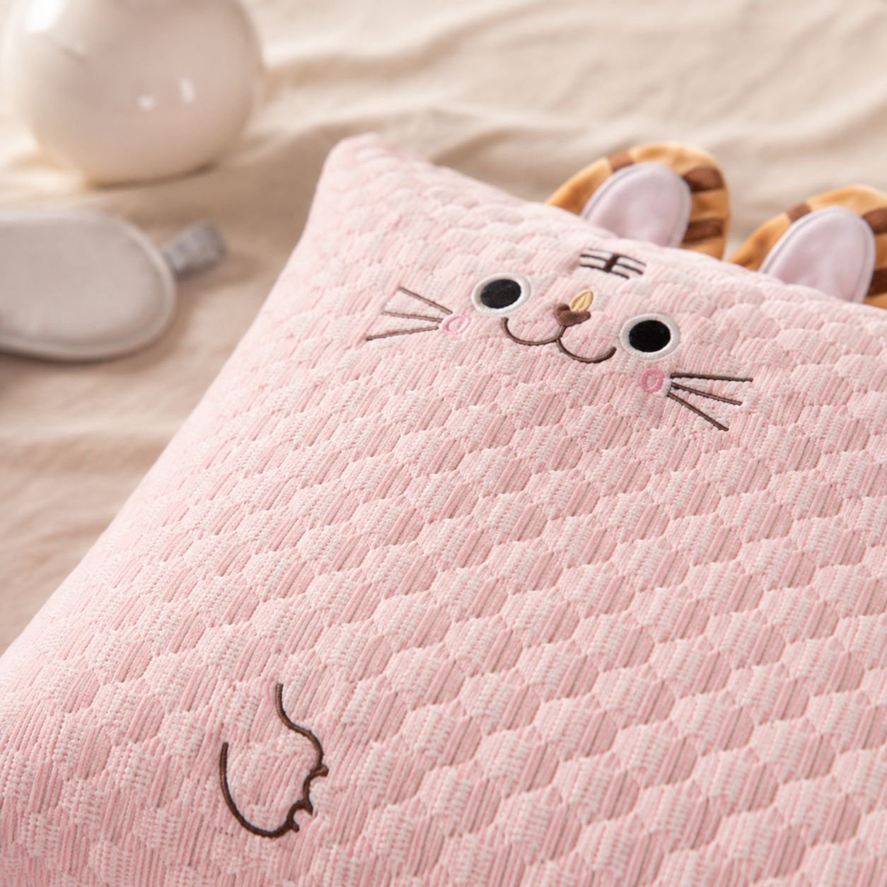 Soft ice cool feeling nap pillow for infants