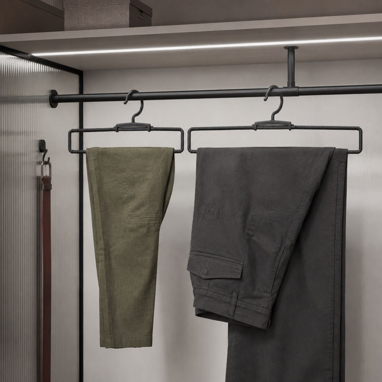 JMY - Extendable Spring Trouser Hanger
