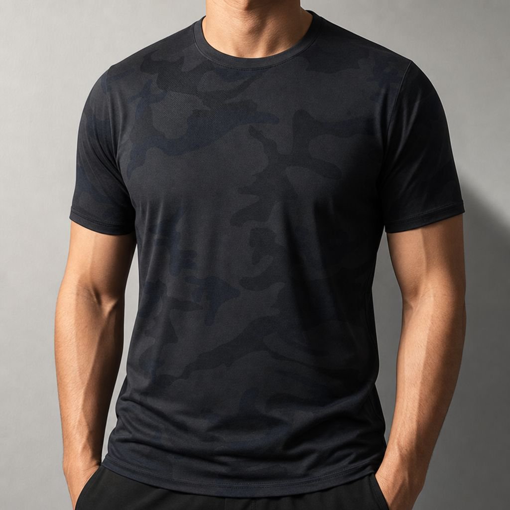 多用途に使えるカジュアル迷彩Tシャツ