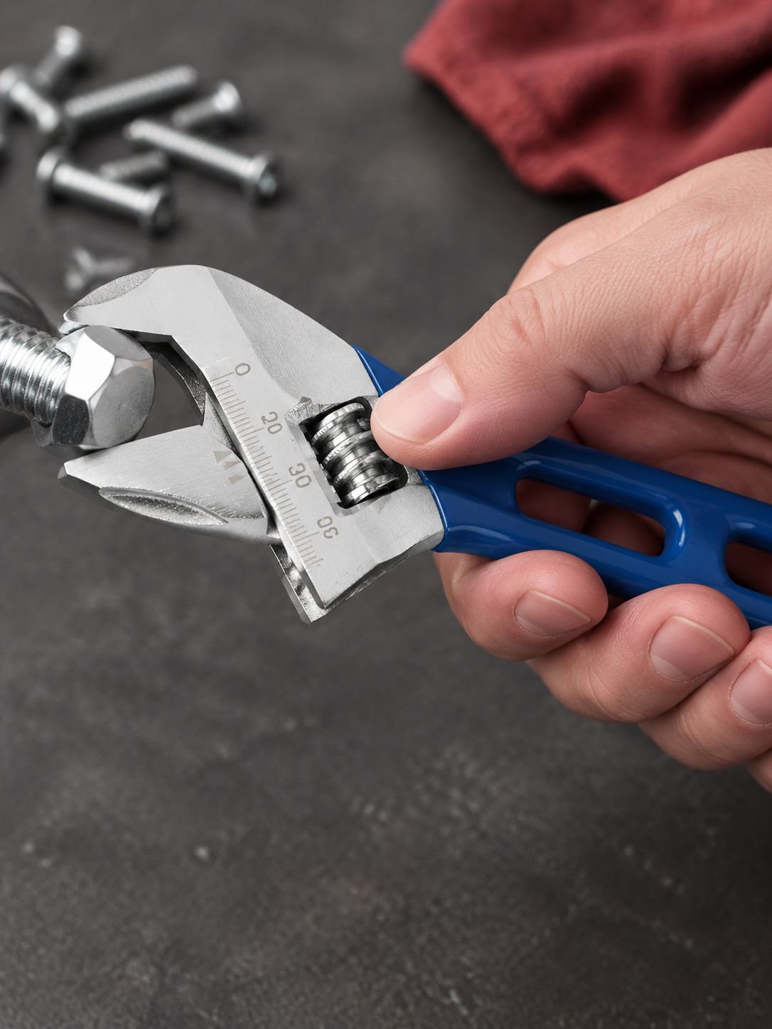 Llave inglesa ajustable para trabajos mecánicos