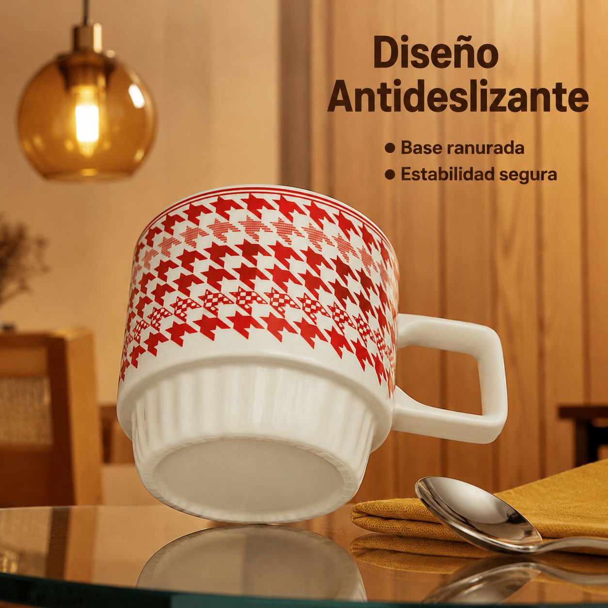 Taza con estampado de pata de gallo