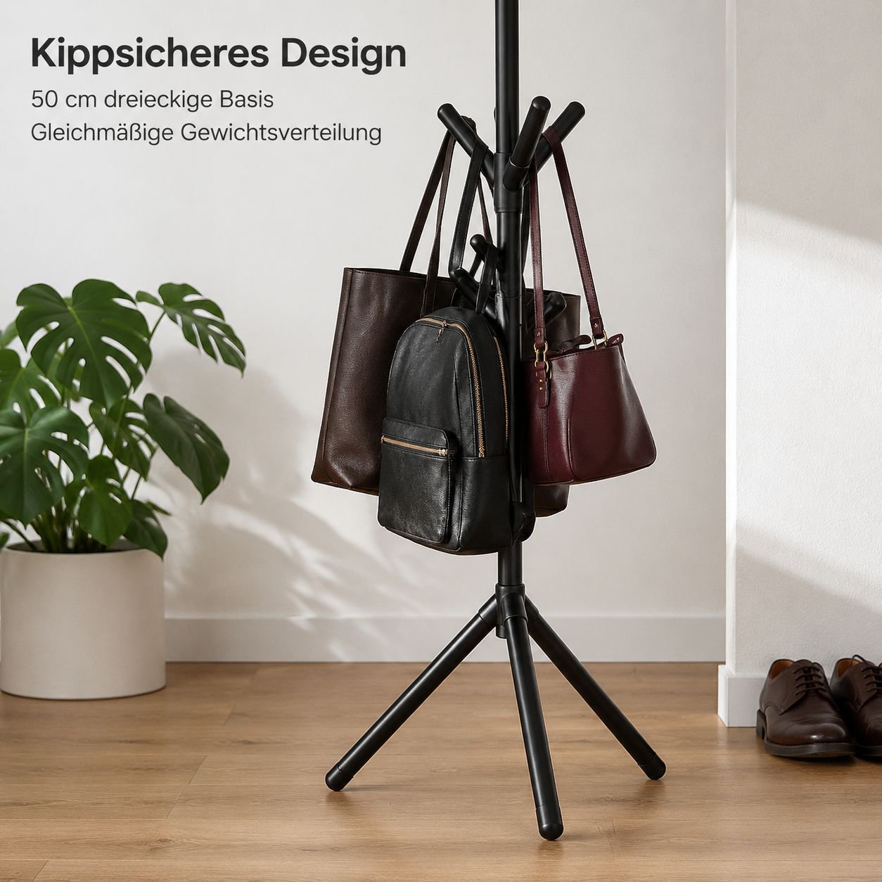 Schlichte, freistehende Garderobe für den Wohnbereich