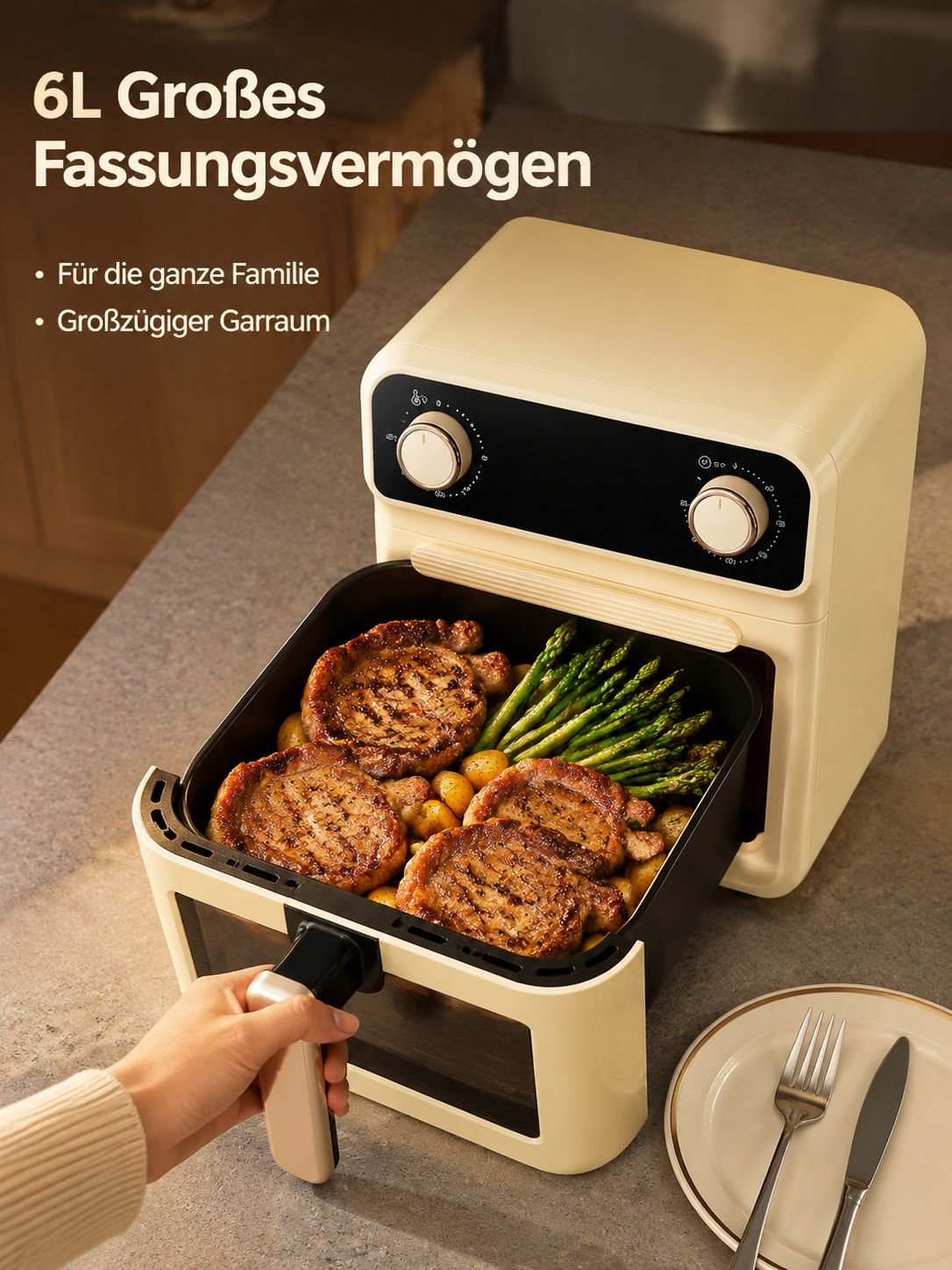 Detailansicht der großen elektrischen Fritteuse mit Mehrfachfunktion