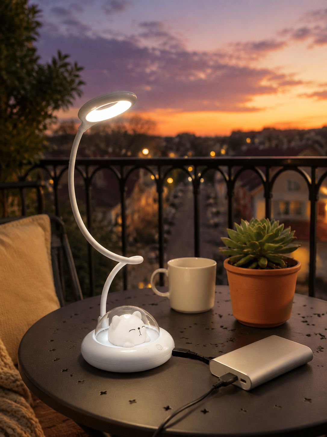 Gentle lighting desk lamp for eyes protection