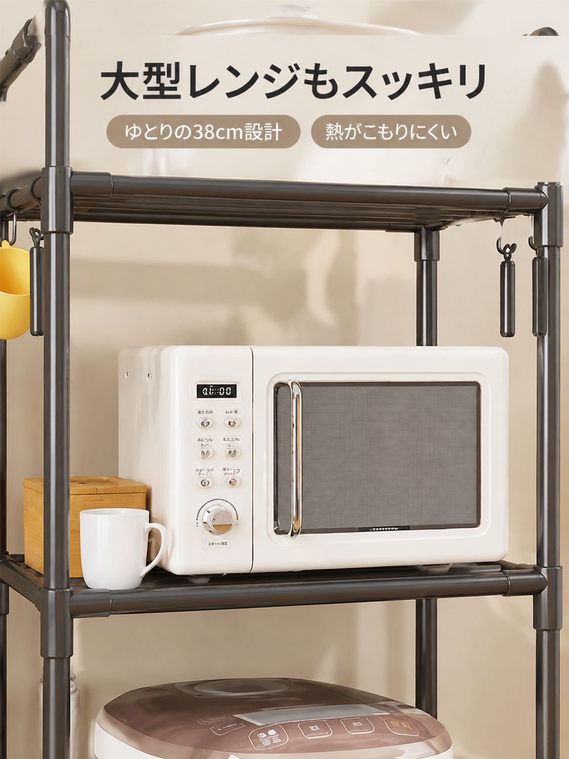 仕切り付きで整然と収納できるフライパンラック