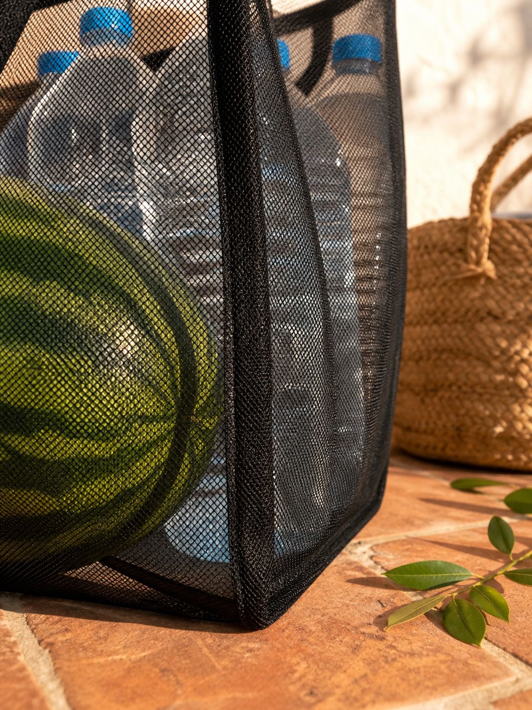 Bolso de malla de un solo hombro, accesorio esencial de playa