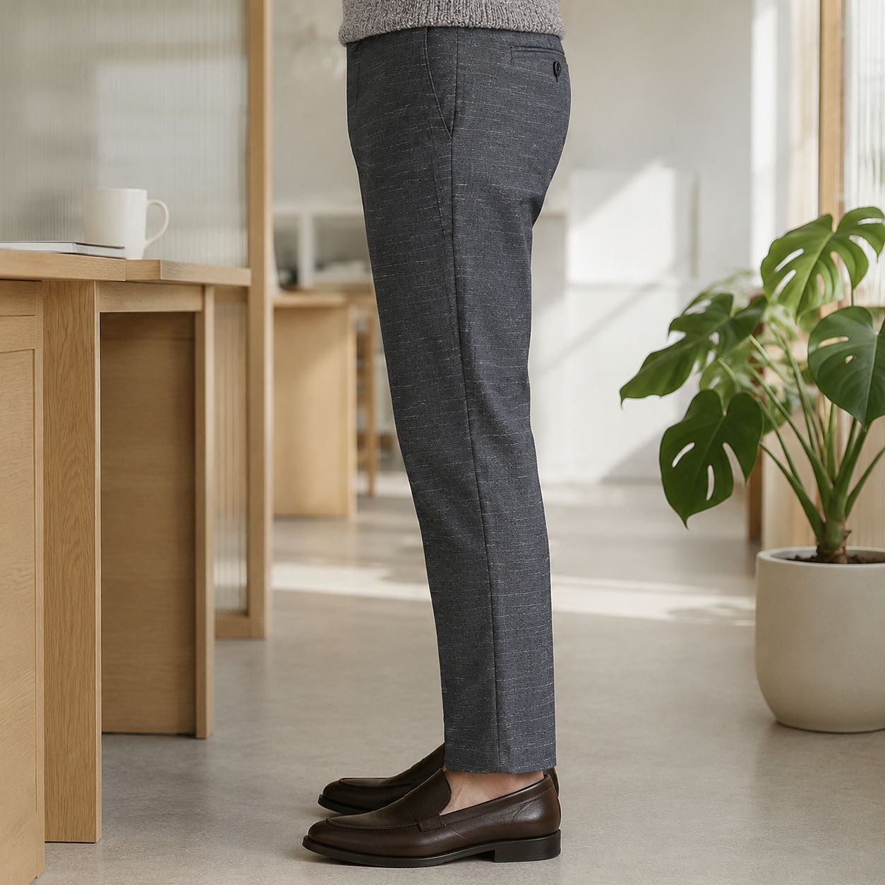 トレンディな夏用メンズストレッチパンツ全体画像