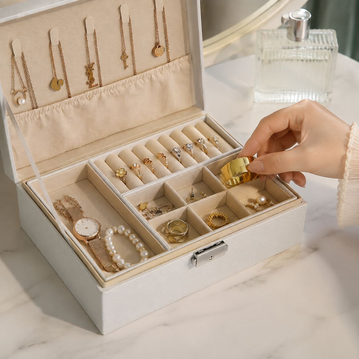 Travel jewelry box with lock for secure storage