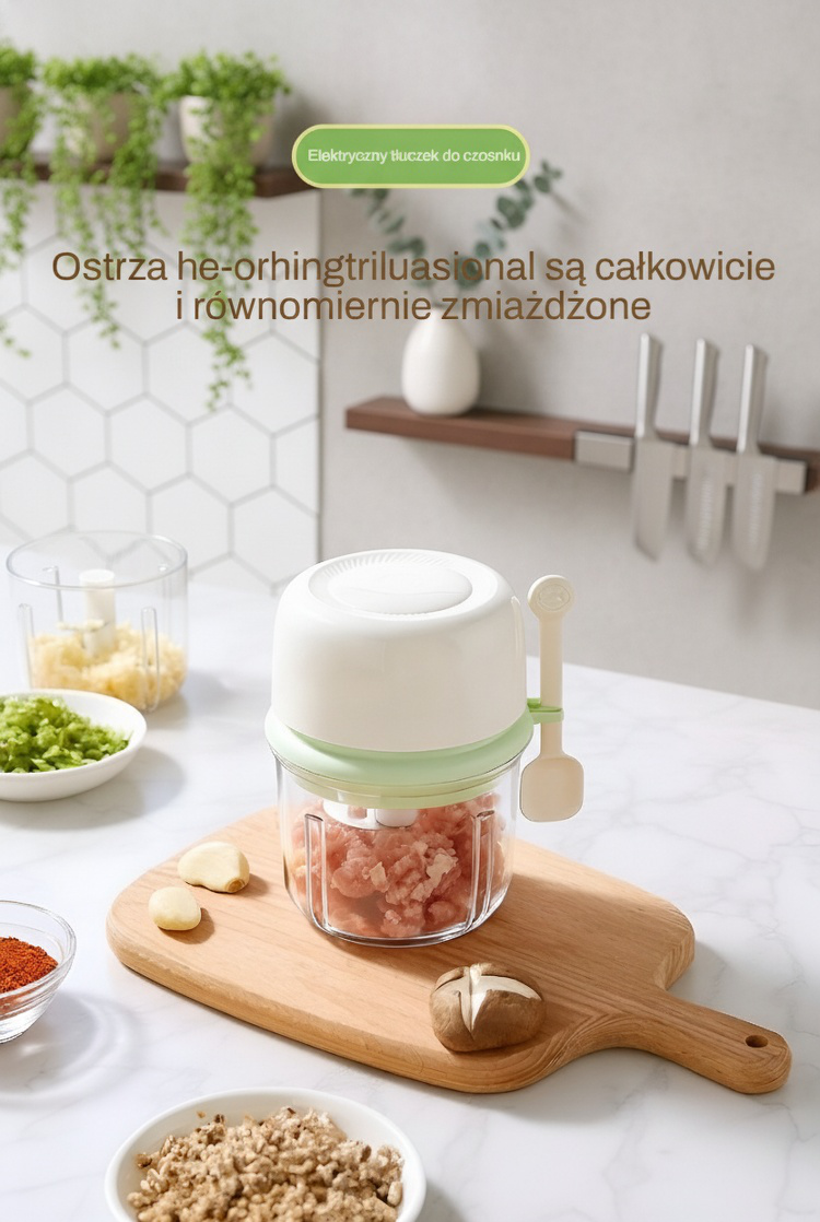 Zbliżenie na ostrza rozdrabniacza kuchennego