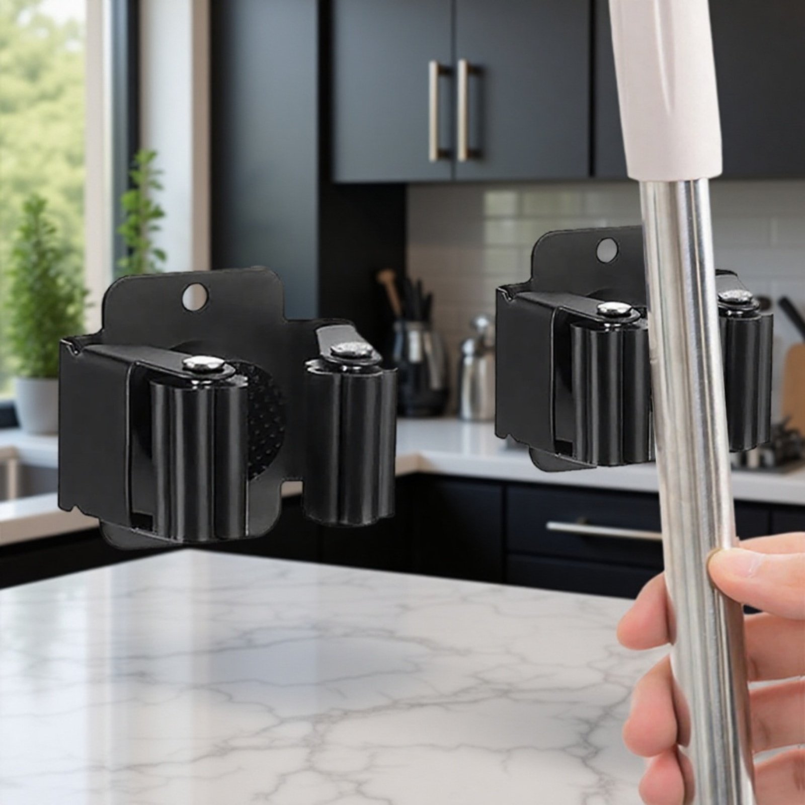 多機能壁掛け掃除道具ホルダー