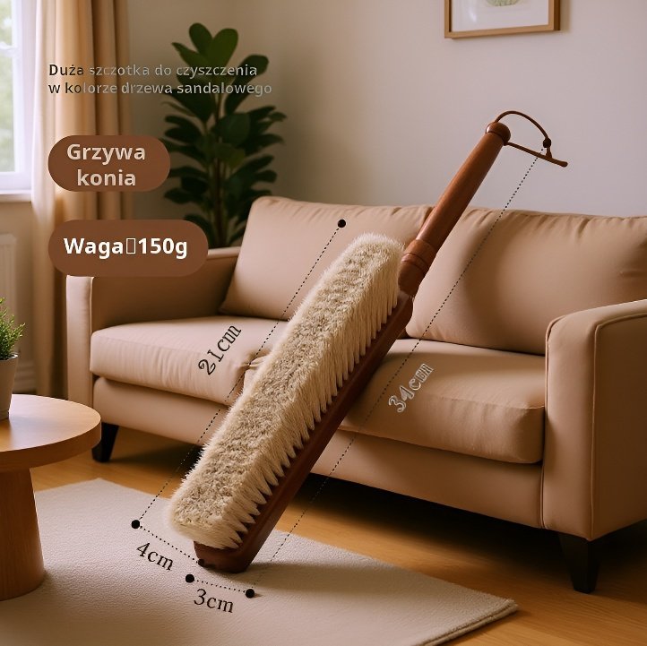 Usuwanie kulek z wełnianego swetra szczotką