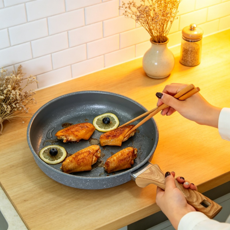 Leicht zu reinigende Antihaftpfanne