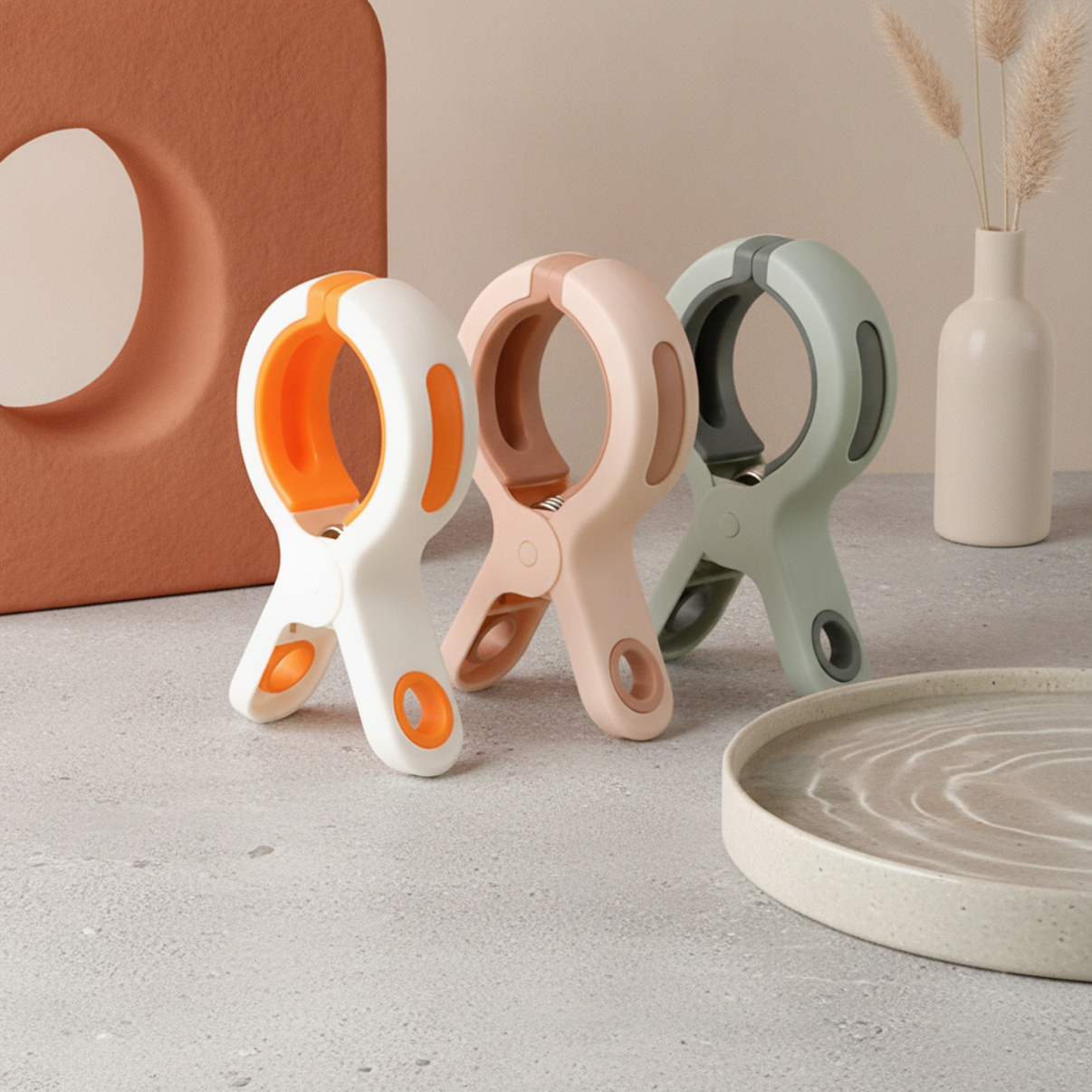 Large Windproof & Non-slip Laundry Clips, Plastic Drying Pegs for Quilts and Sheets