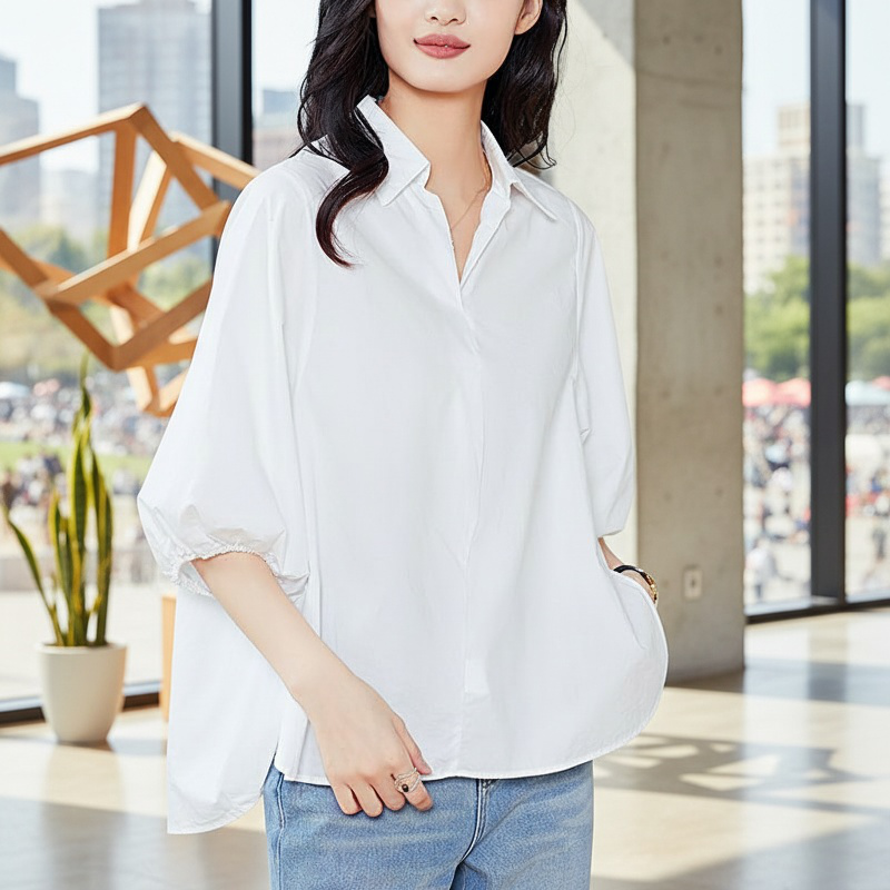 가벼운 소재의 여성 2025 봄여름 블라우스
