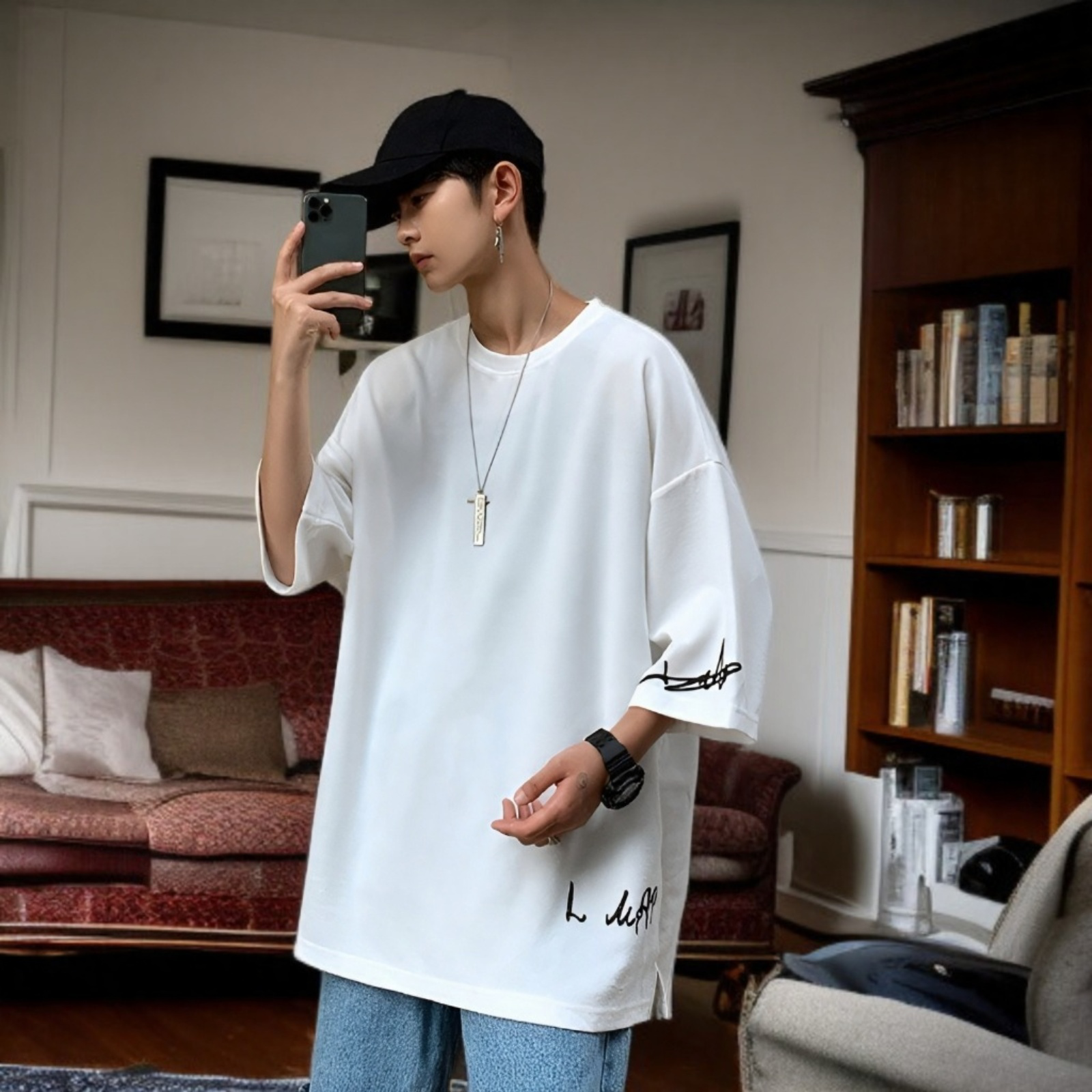 シンプルデザインのメンズ半袖Tシャツ