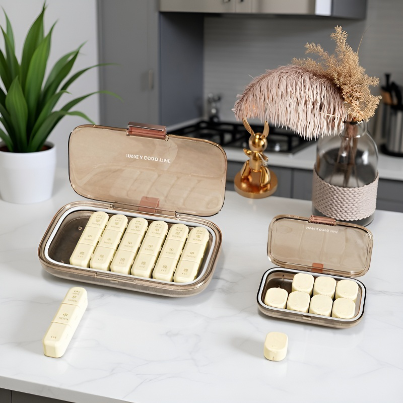 一週間用携帯型薬箱・7日分薬分けケース