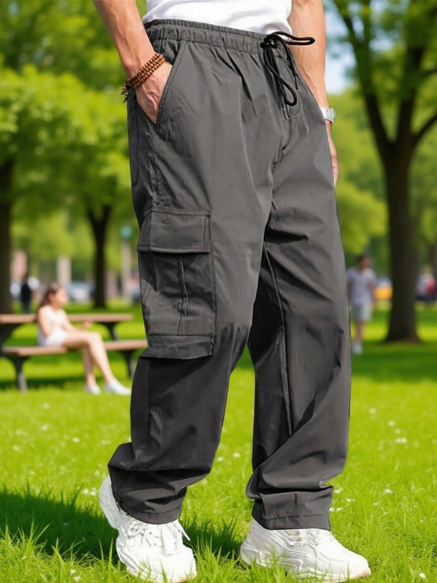 Cargohose mit Kordelzug im Outdoor-Einsatz