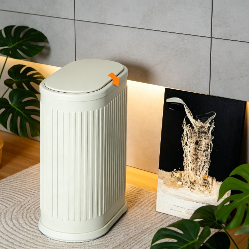 Gran cubo de basura doméstico de acero inoxidable