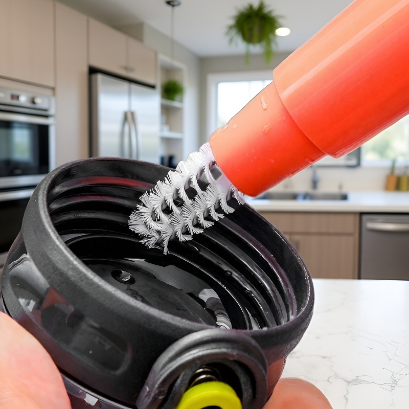 Cepillo para tazas con diseño ergonómico