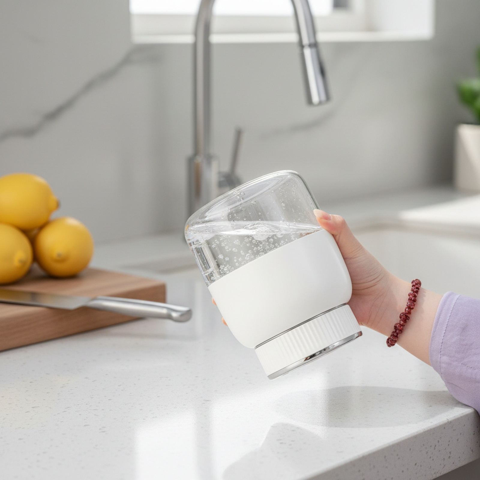 Exprimidor portátil multifuncional para el hogar