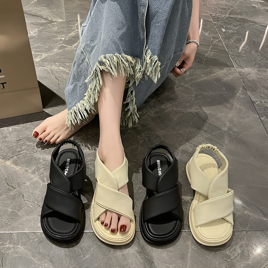 新作ファッションサンダル、クロス厚底サンダル、レディース、シンプルな無地ビーチシューズ、トレンドのライトサンダル、カジュアルシューズ