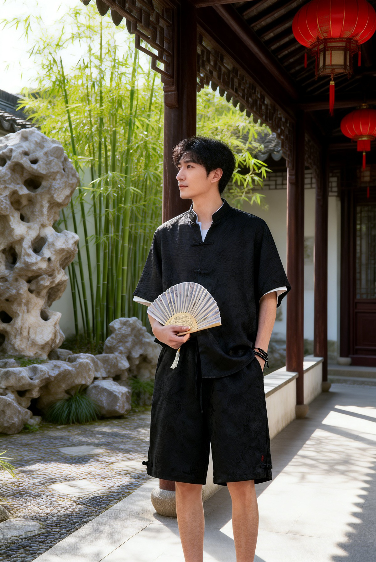 通気性抜群のメンズ五分丈パンツ後ろ姿