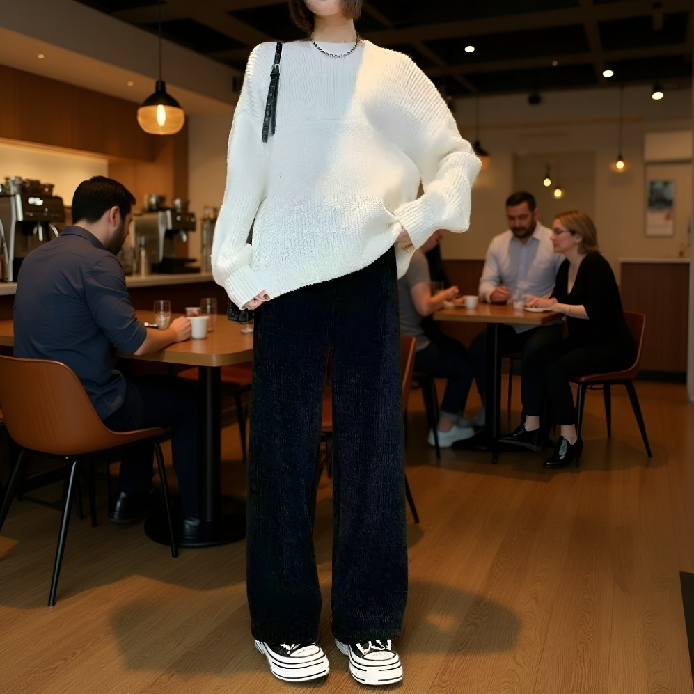 秋冬 レディース クリーム色ワイドレッグパンツ 全体画像