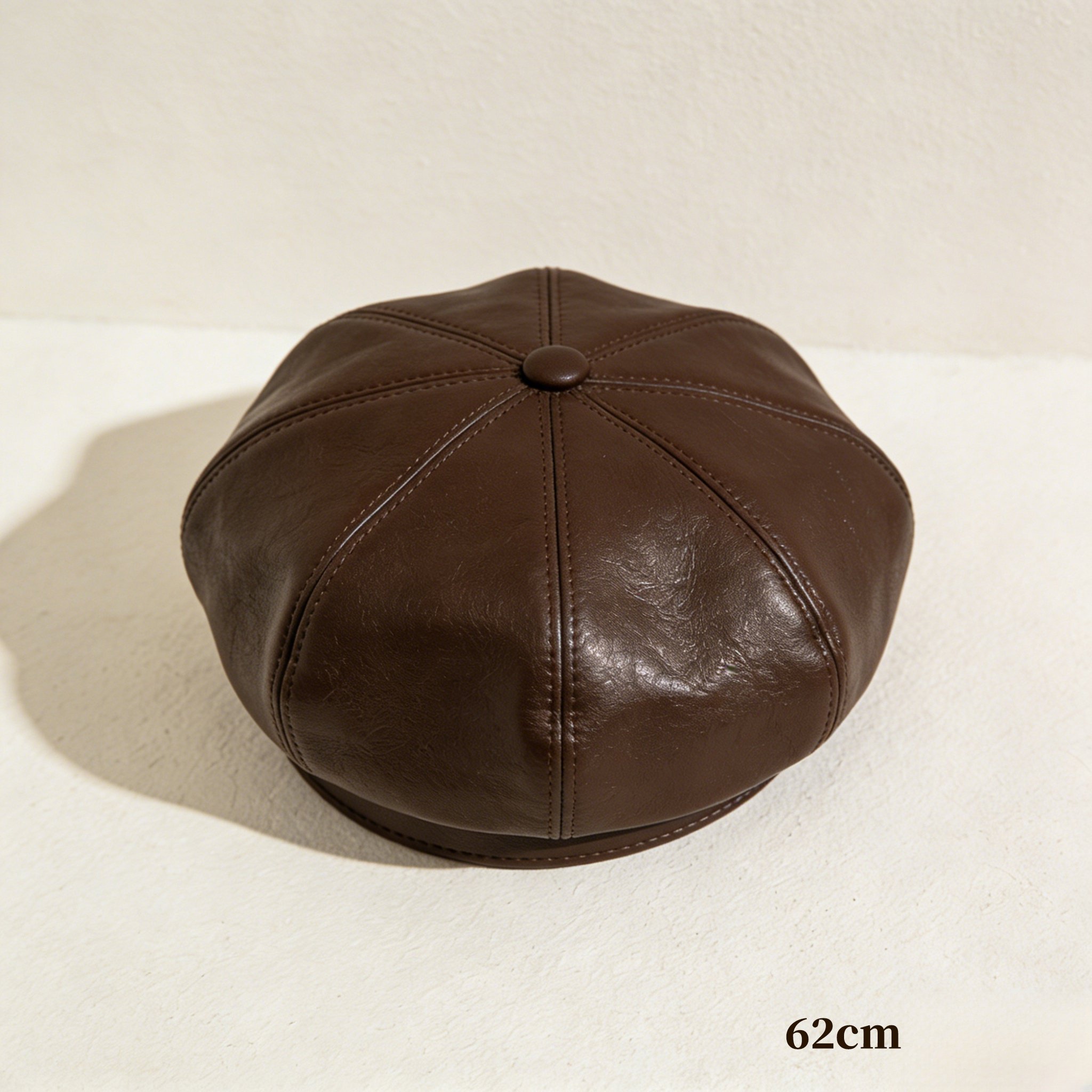 時尚百搭皮質貝雷帽側面造型