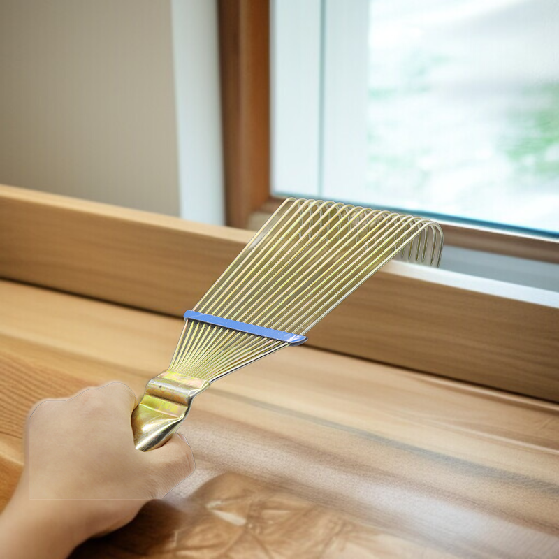 牛毛掻き櫛で衣類を丁寧にケア