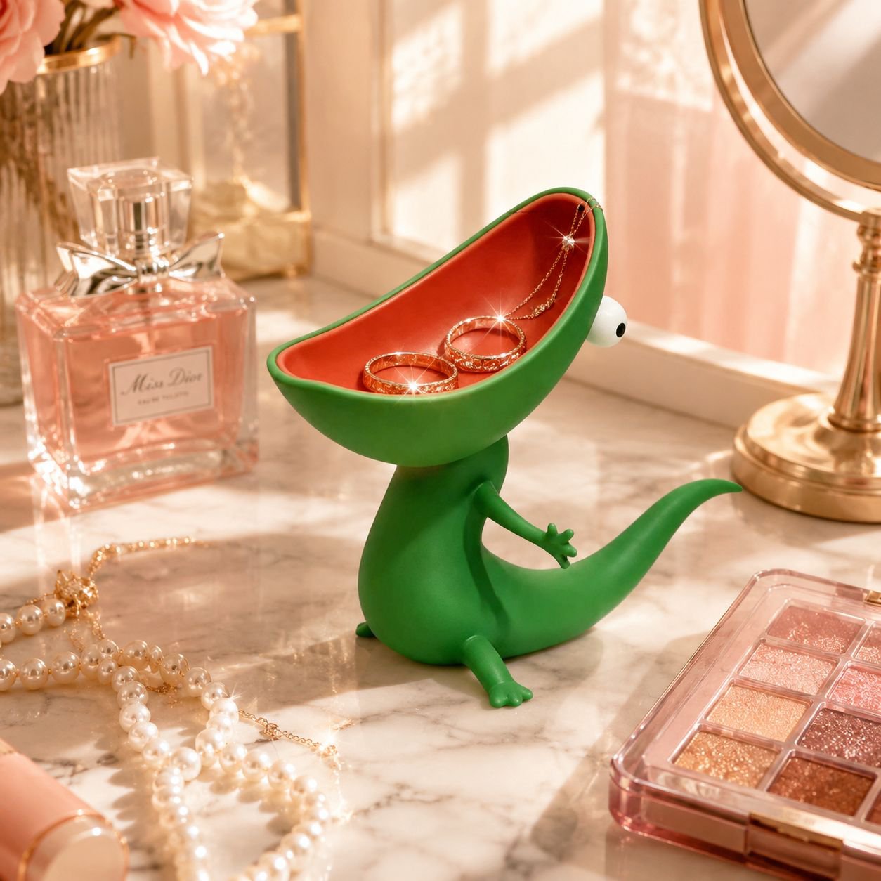 Durable plastic lizard soap dish for daily use