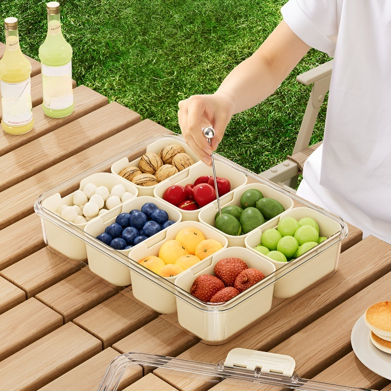 Picnic fruit box with knife and fork sealed fresh-keeping box