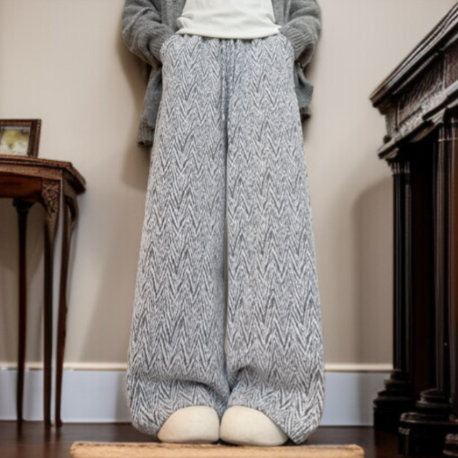 작은 키 하이웨스트 캐주얼 팬츠 착용 샷